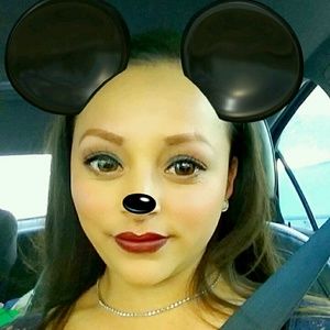 Meet your Posher, Viridiana